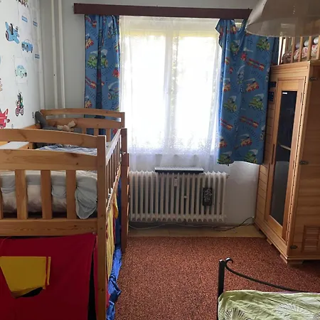 Handy Flat With Sauna And Tube-ubahn Apartament Praga
